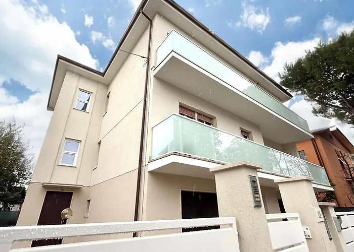 Se150 - Senigallia, Trilocale In Ottima Posizione Con Aria Condizionata *